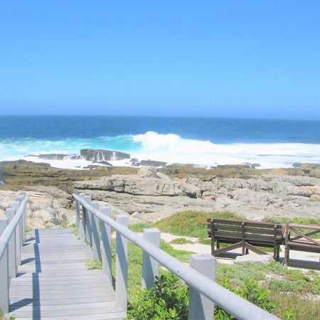 Beachfront Cottage - Hermanus Whale View Exterior photo