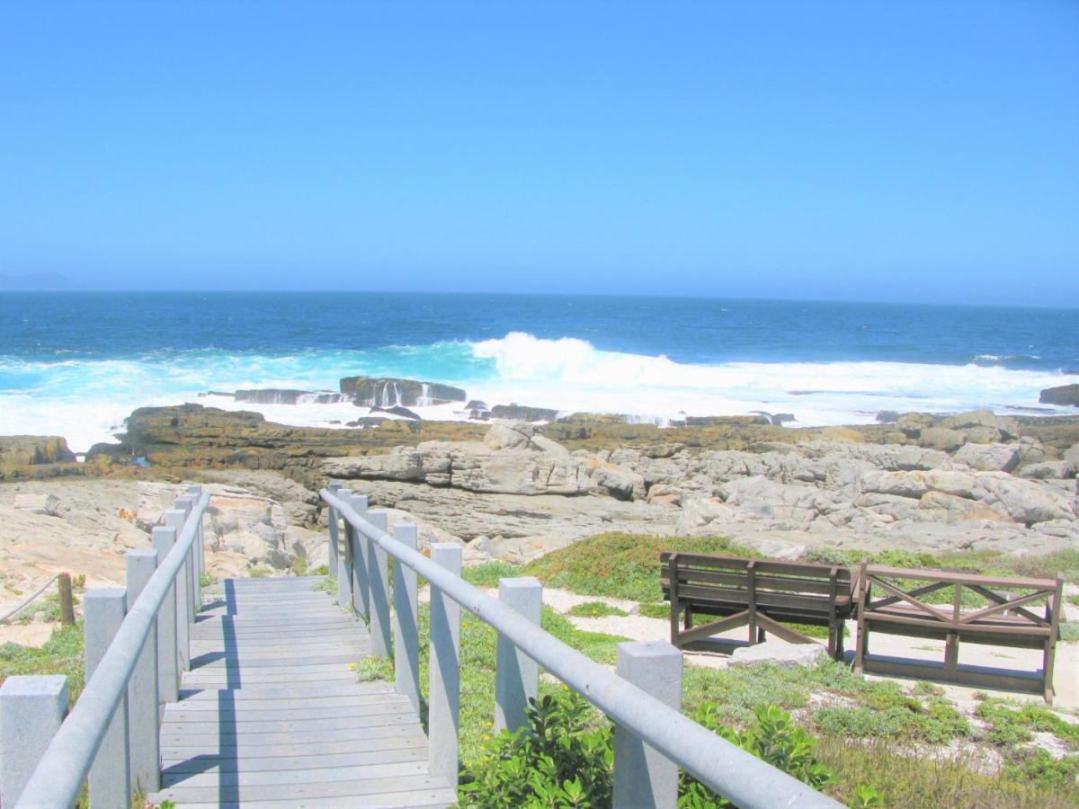 Beachfront Cottage - Hermanus Whale View Exterior photo